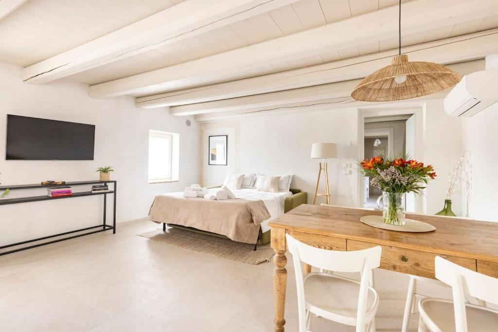 Verdeolivo 1876 - Apartments & Pool Mezzane di Sotto Ngoại thất bức ảnh