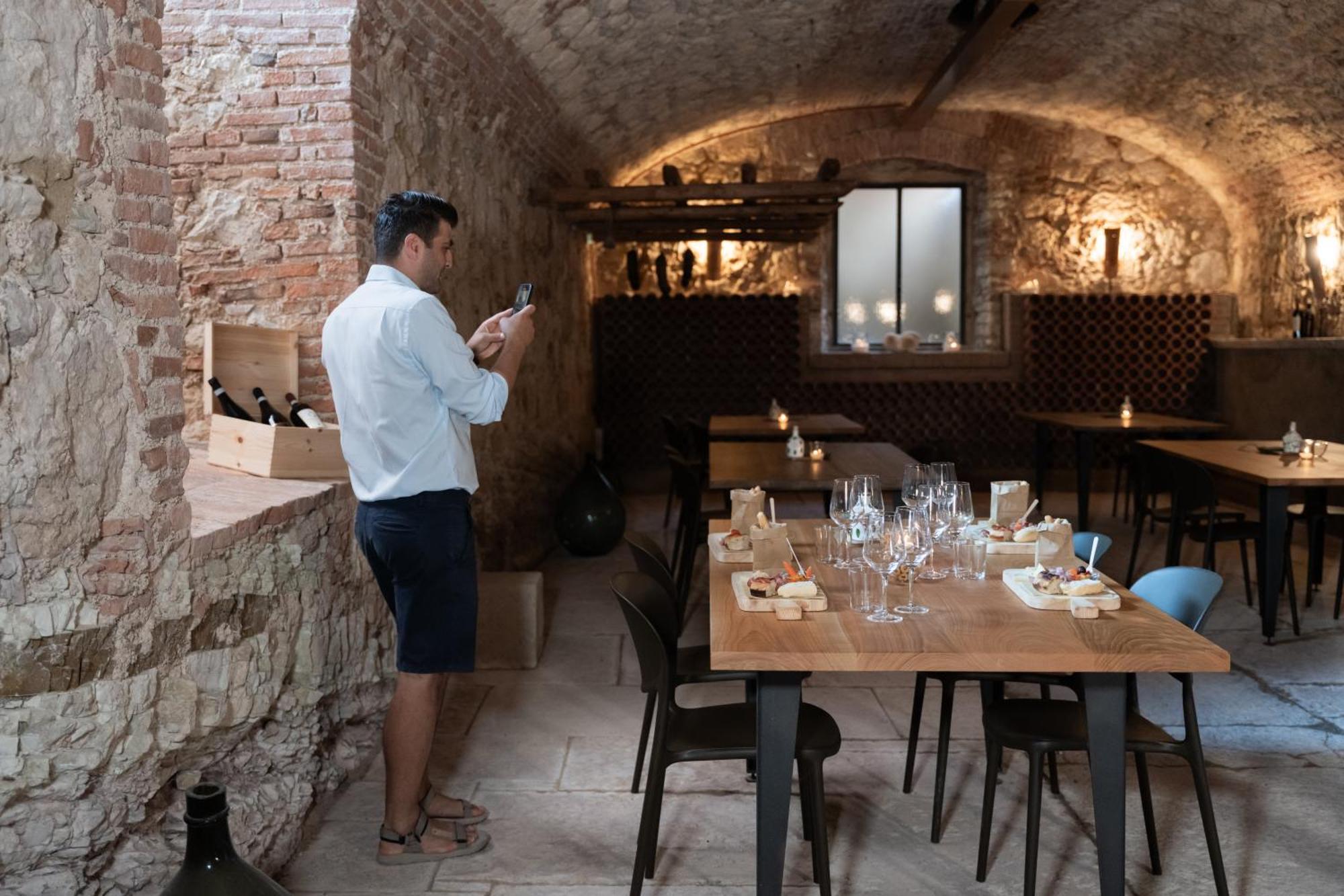 Verdeolivo 1876 - Apartments & Pool Mezzane di Sotto Ngoại thất bức ảnh
